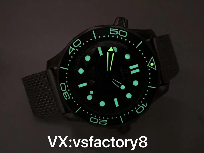 歐米茄無暇赴死007海馬300米丹東8806機V4版全鈦金屬外觀細節做工復刻還原值得入手嗎